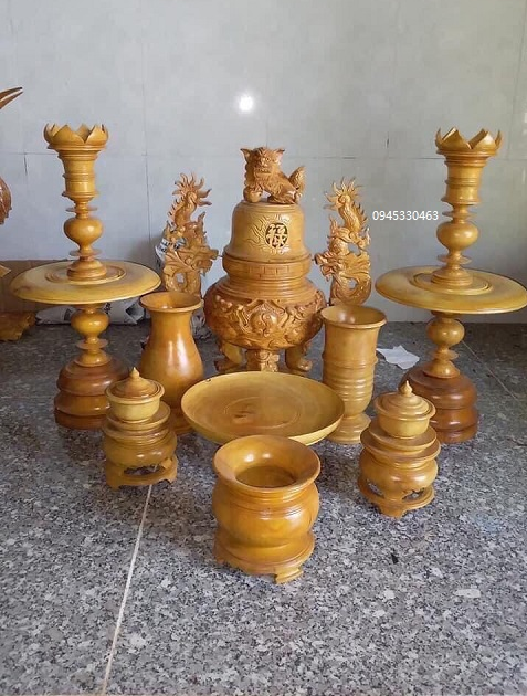 Chi tiết về bộ sản phẩm bộ đỉnh hạc thờ gỗ mít